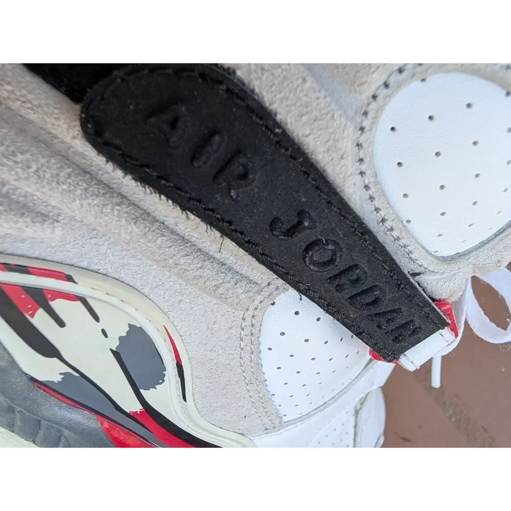 RARE🔥 Nike Air Jordan 8 Retro Bugs Bunny White Black Red Sz 9.5 2013 305381-103